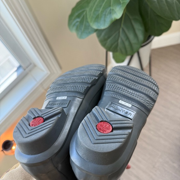 Women’s tall hunter rain boots size 7 - Picture 8 of 8